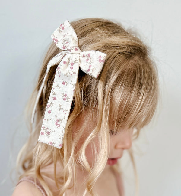 Longtail Bow // Rosy Vine Floral