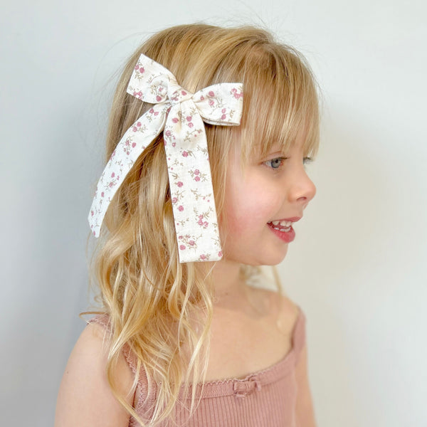 Longtail Bow // Rosy Vine Floral
