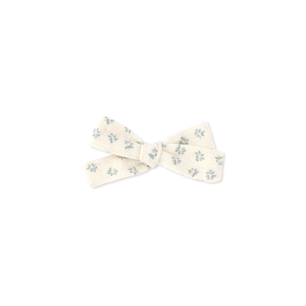 Petite Classic Bow // Blue Daisies